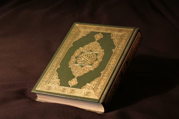 Islam Holy Book - Prayer Time NYC